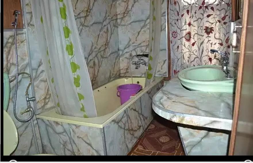 Bed & Breakfast House Boat New Manora 2*