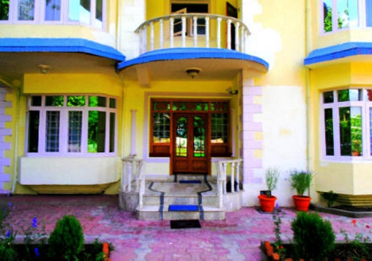 Hotel Aman Palace 2*