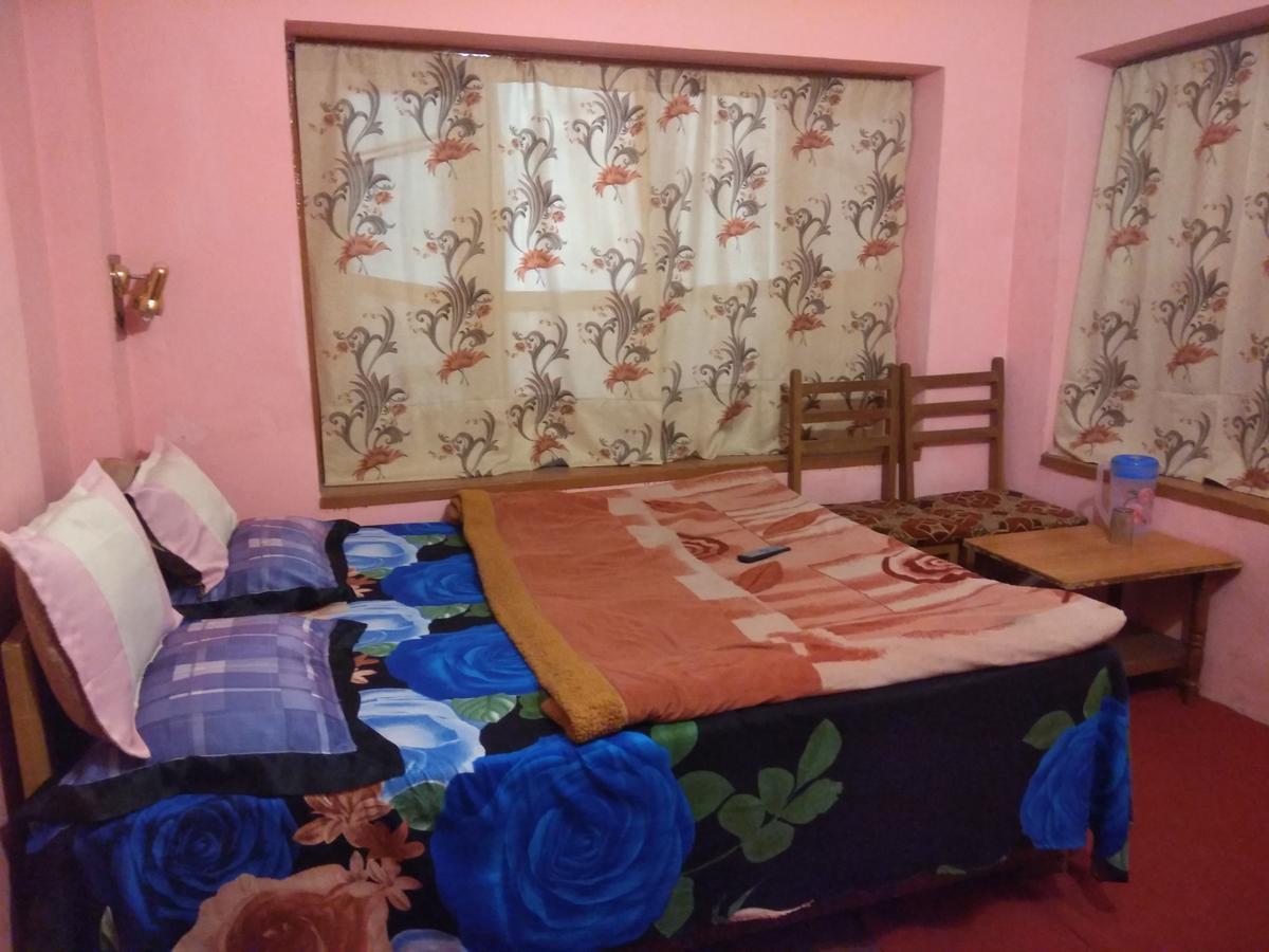 Jannat Guest house *