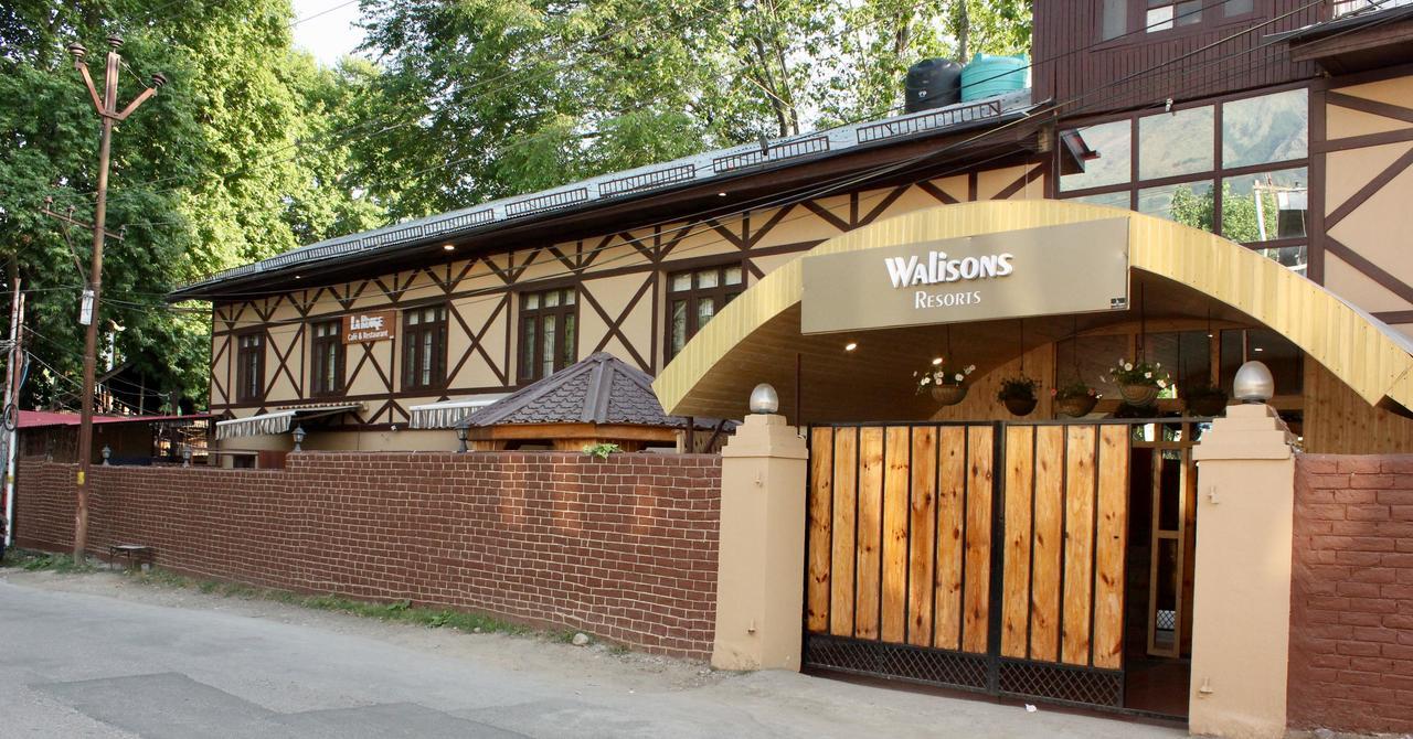 Hotel Walisons Srinagar (Jammu and Kashmir)