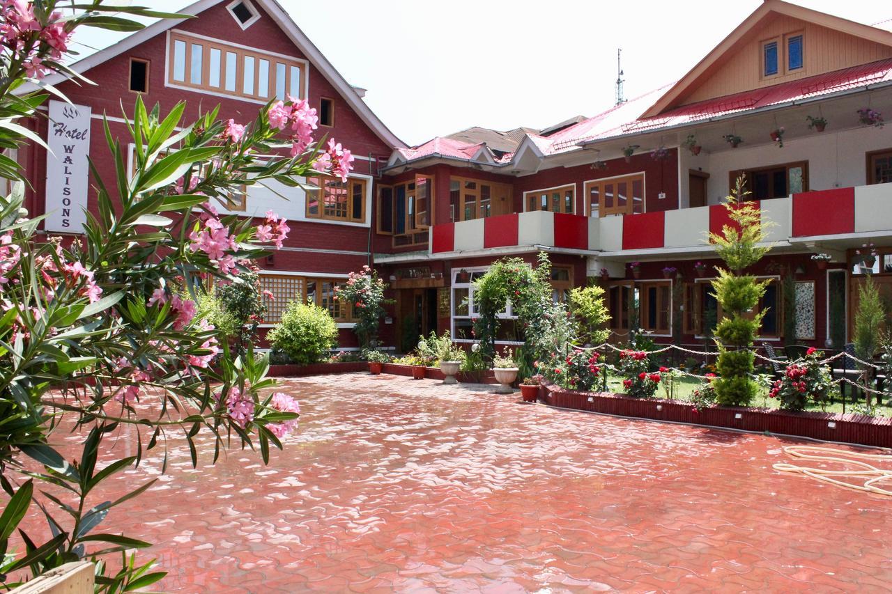 Hotel Walisons 3*