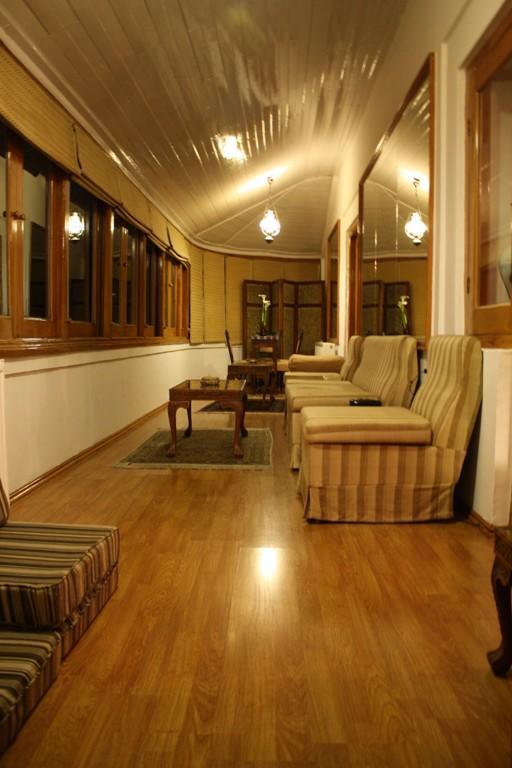 Dar-es-salam Hotel
