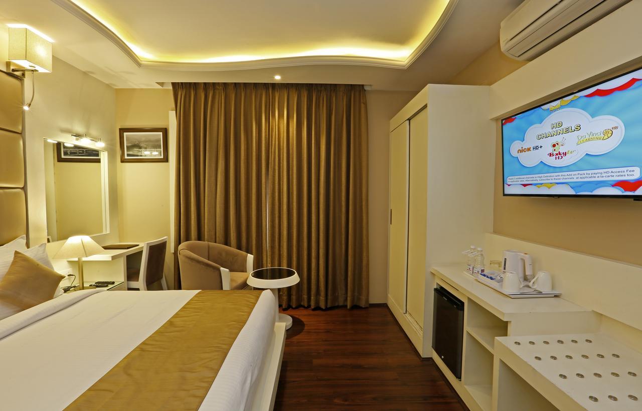 Hotel Clarks Srinagar (Jammu and Kashmir)