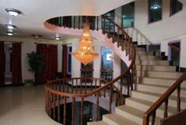 Centre Point 3* Srinagar (Jammu and Kashmir)