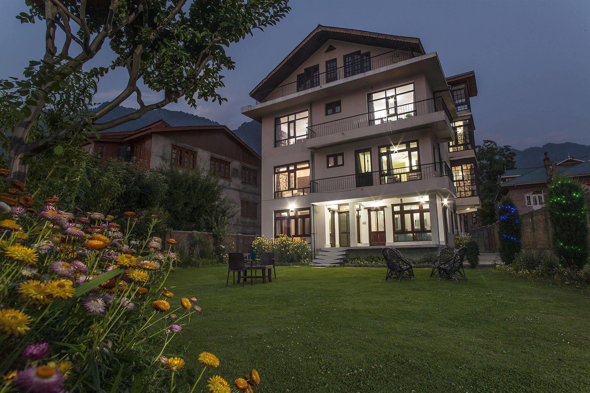 Sheesha Residency 3* Srinagar (Jammu and Kashmir)