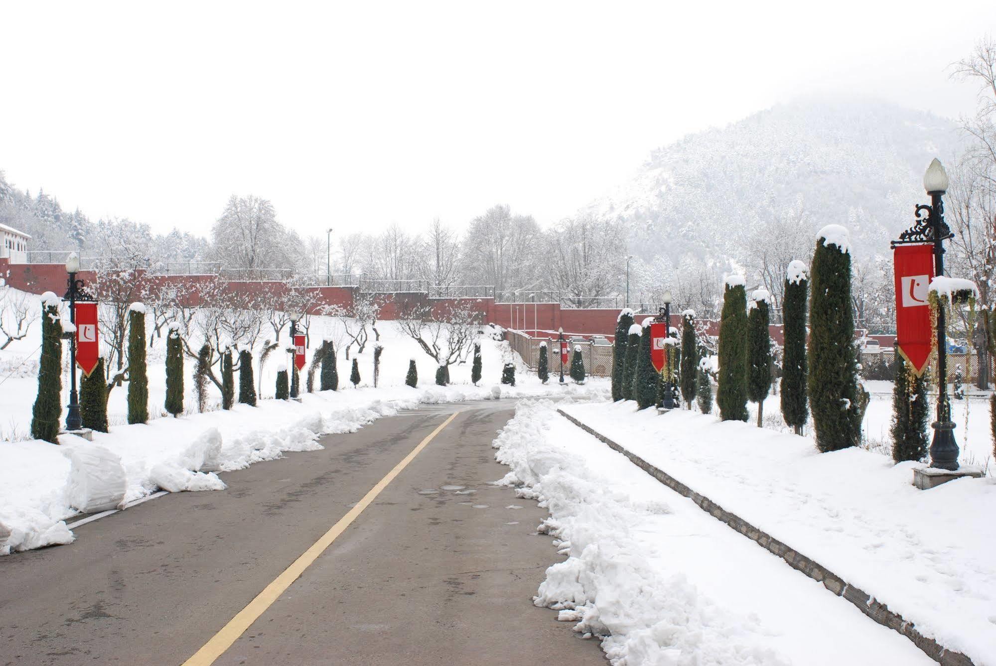The Lalit Grand Palace Hotel Srinagar (Jammu and Kashmir)