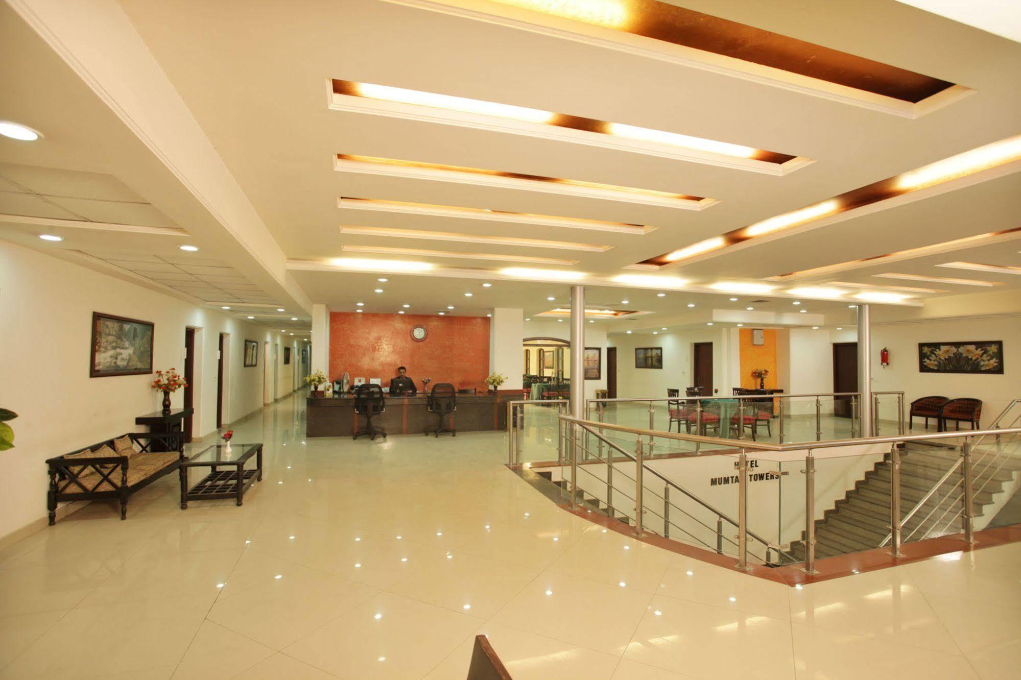 Grand Mumtaz Towers Hotel