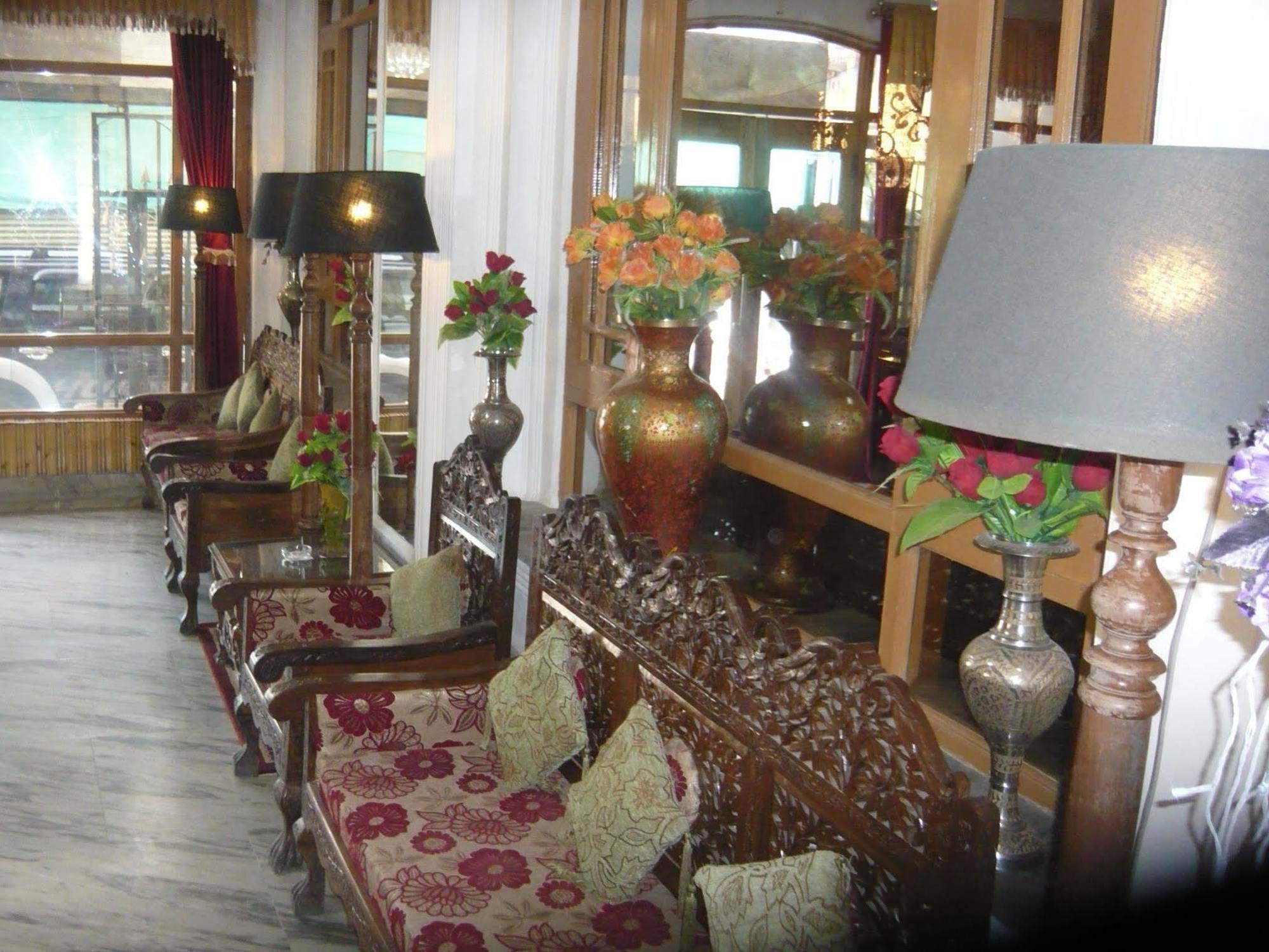 Akbar Srinagar (Jammu and Kashmir)