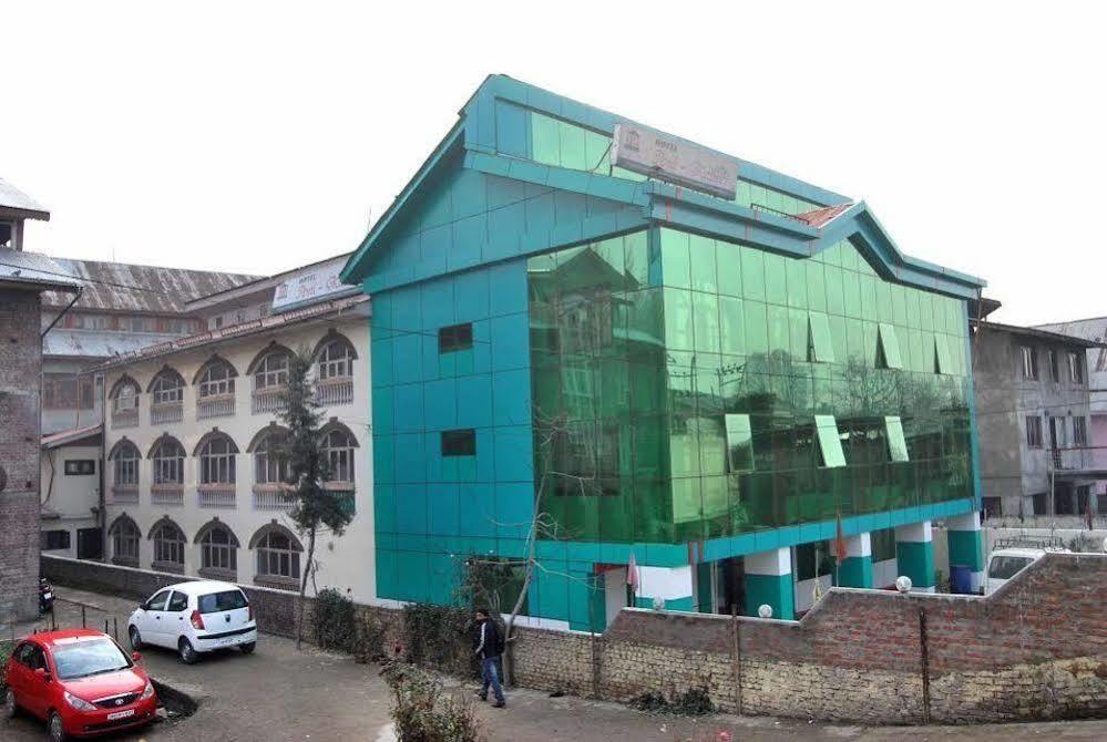 Ibni Kabeer Hotel