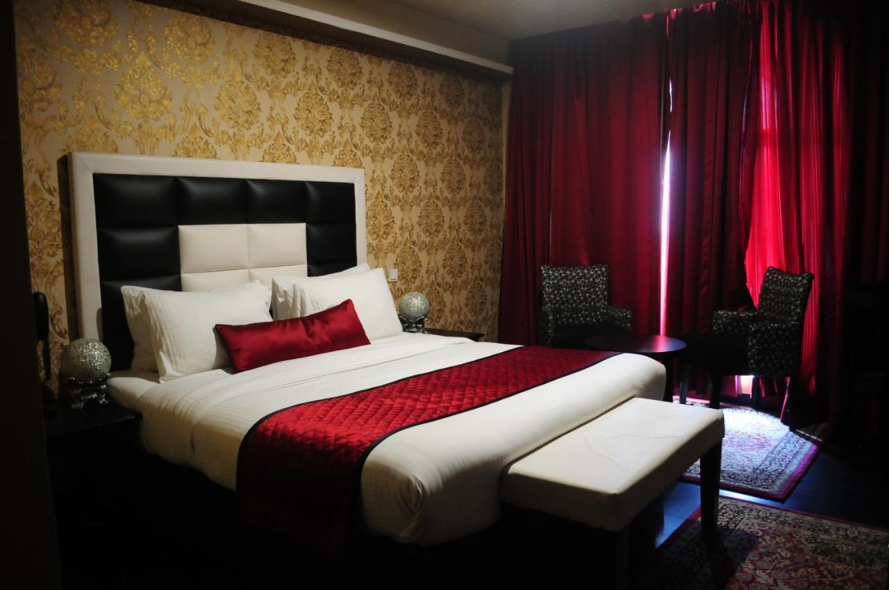 Rose Petal Hotel