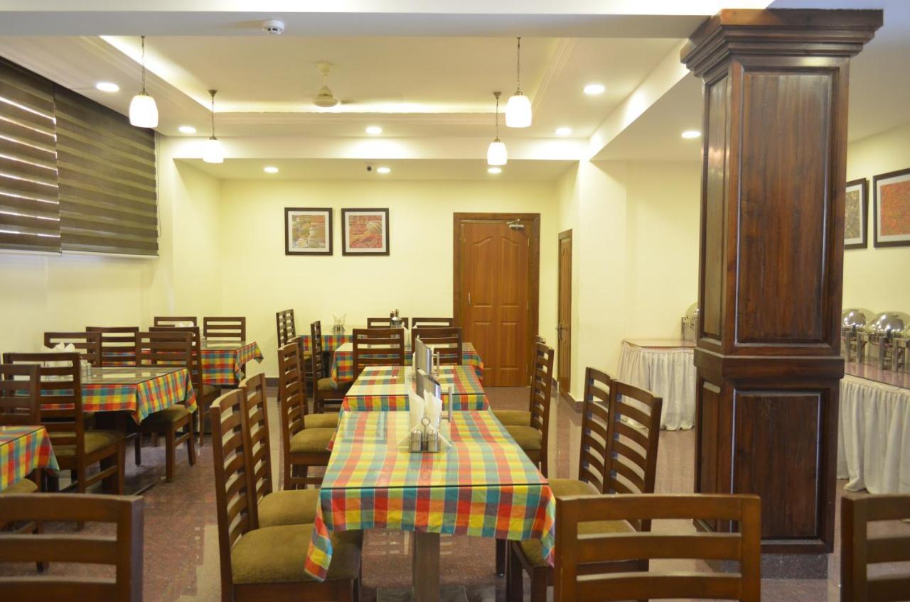 The Valley View Kashmir 4*