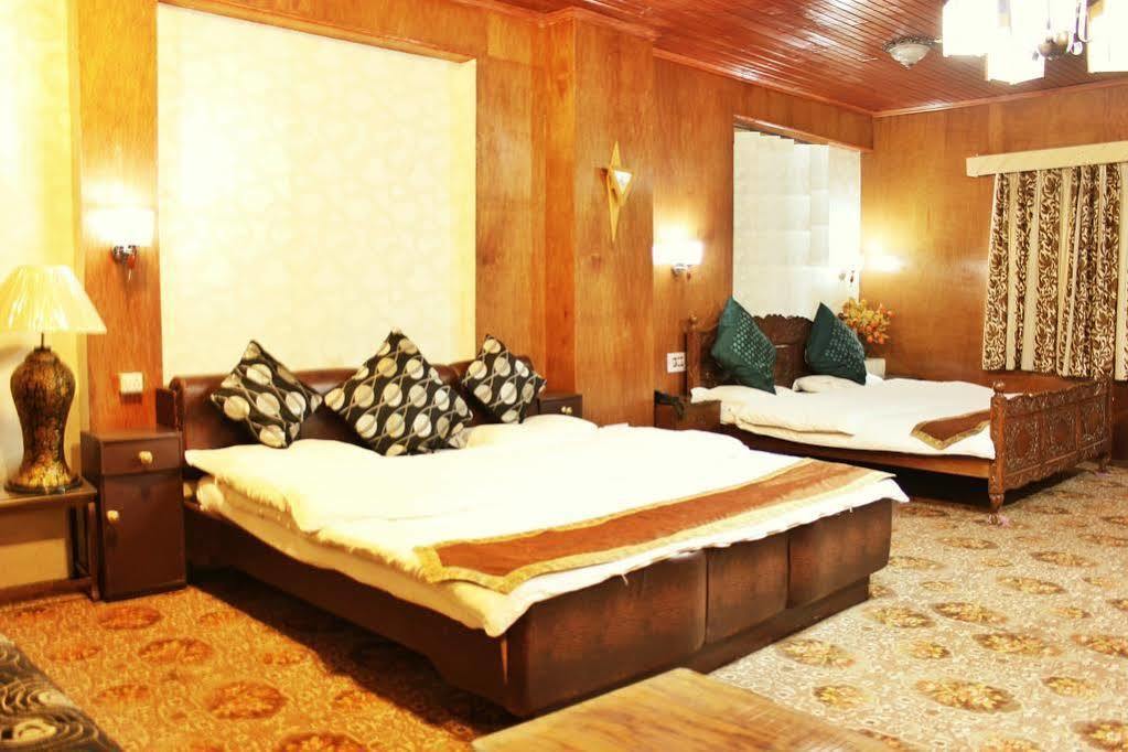 Hotel Walisons 3*