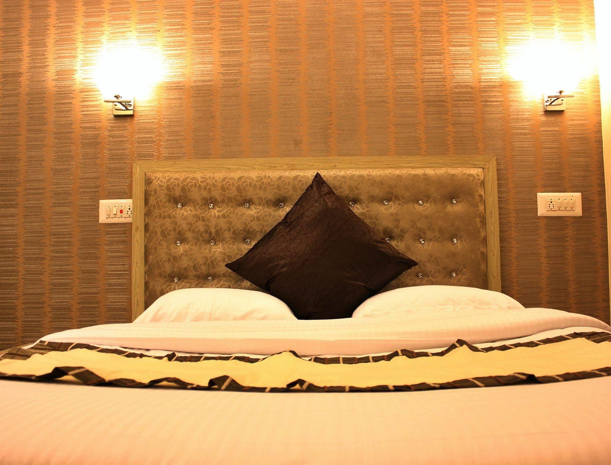Walisons Hotel 2*