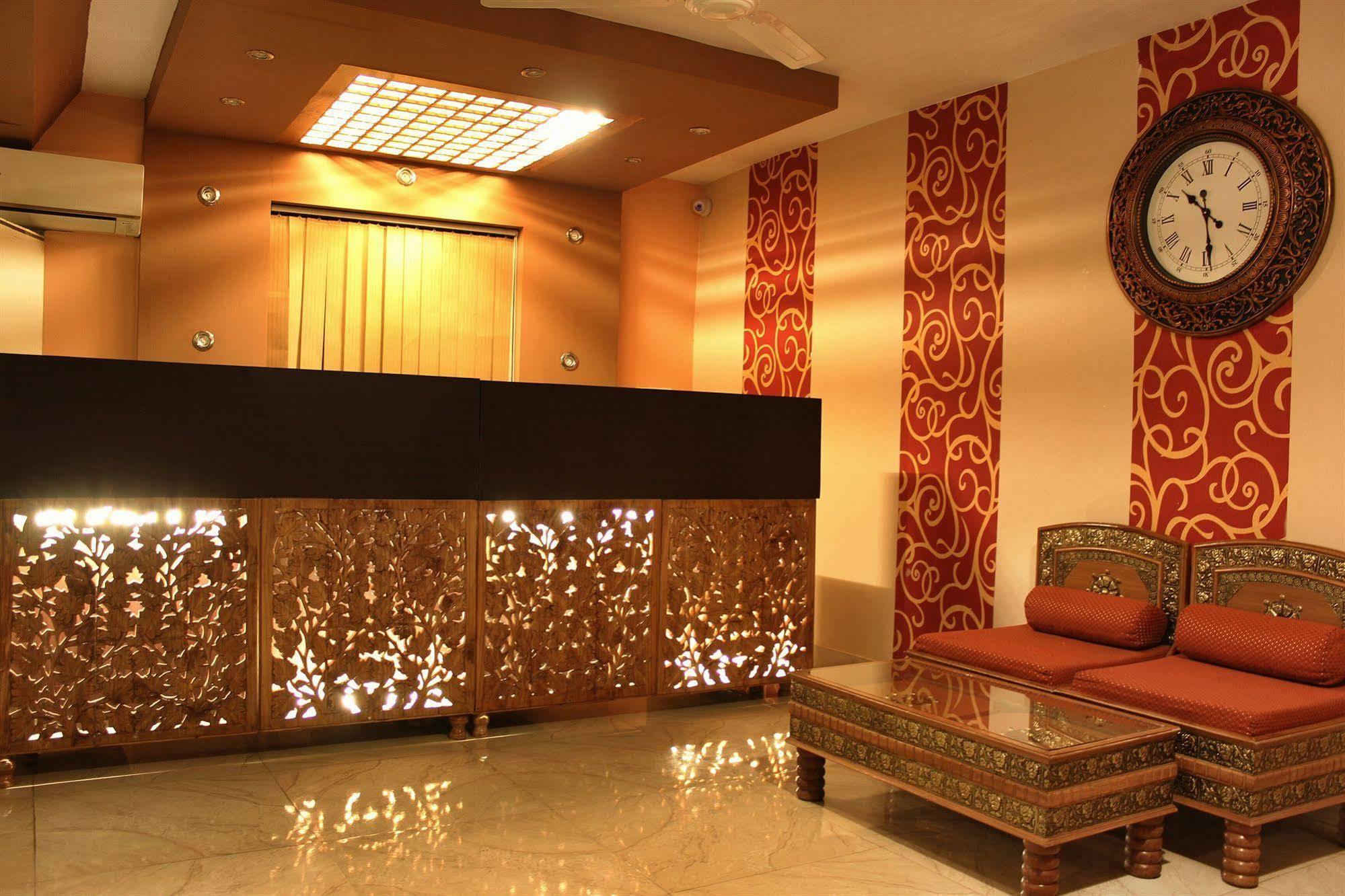 Hotel Walisons Srinagar (Jammu and Kashmir)