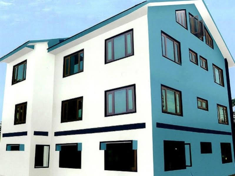 Oyo 4529 Star Of Kashmir 3* Srinagar (Jammu and Kashmir)