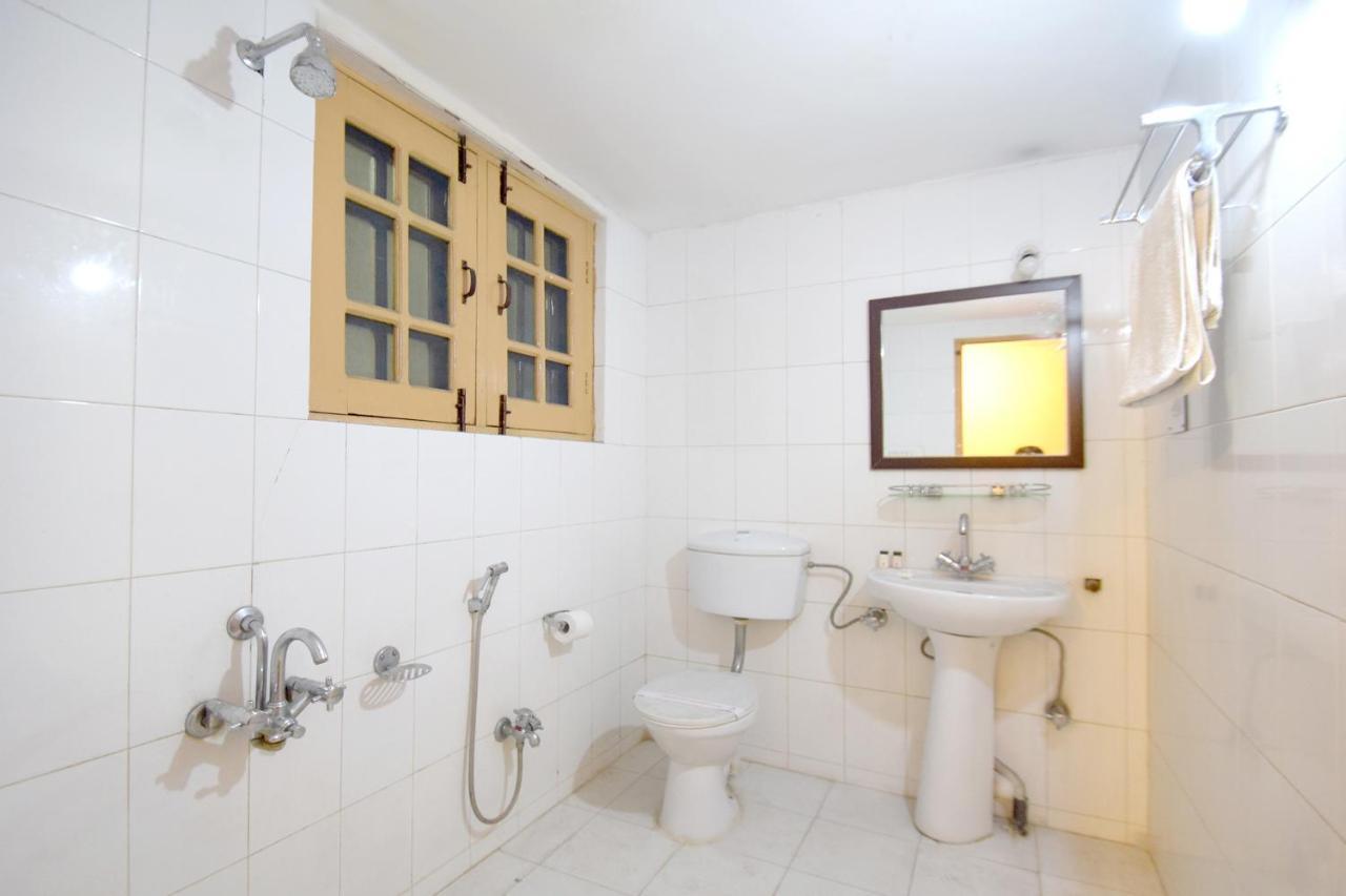 Oyo 4694 Plaza 3* Srinagar (Jammu and Kashmir)