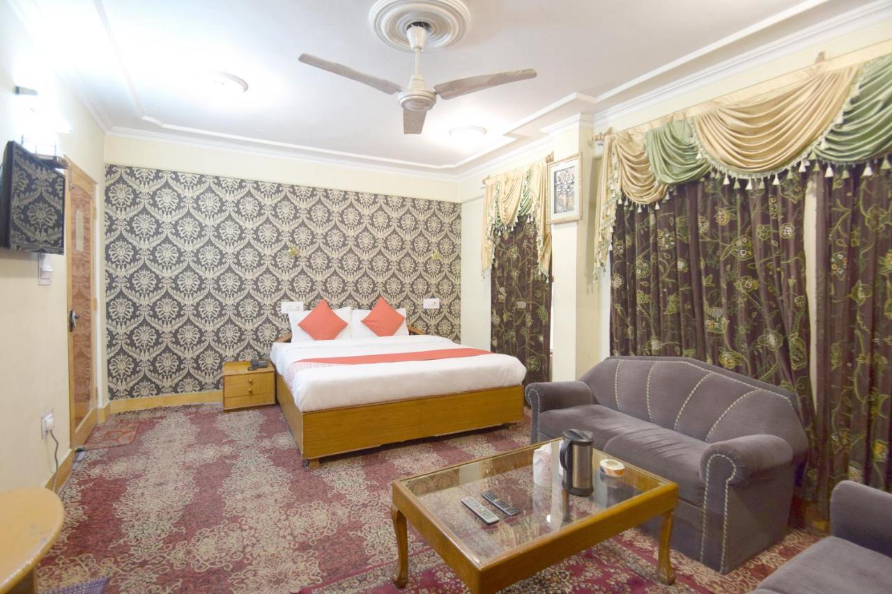 Oyo 4694 Plaza Hotel 3*