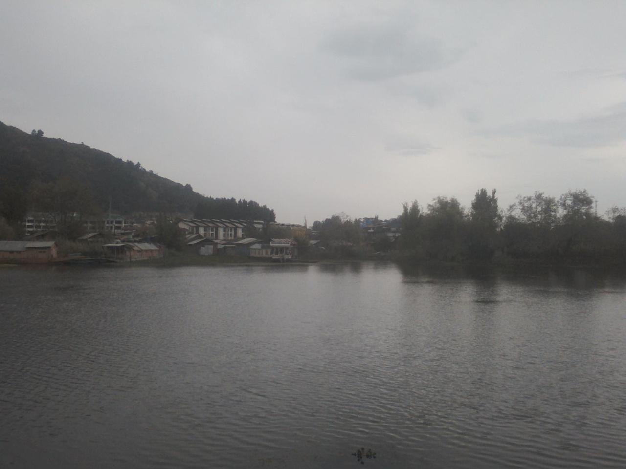 House Boat-pana Four In Kashmir Srinagar (Jammu and Kashmir)