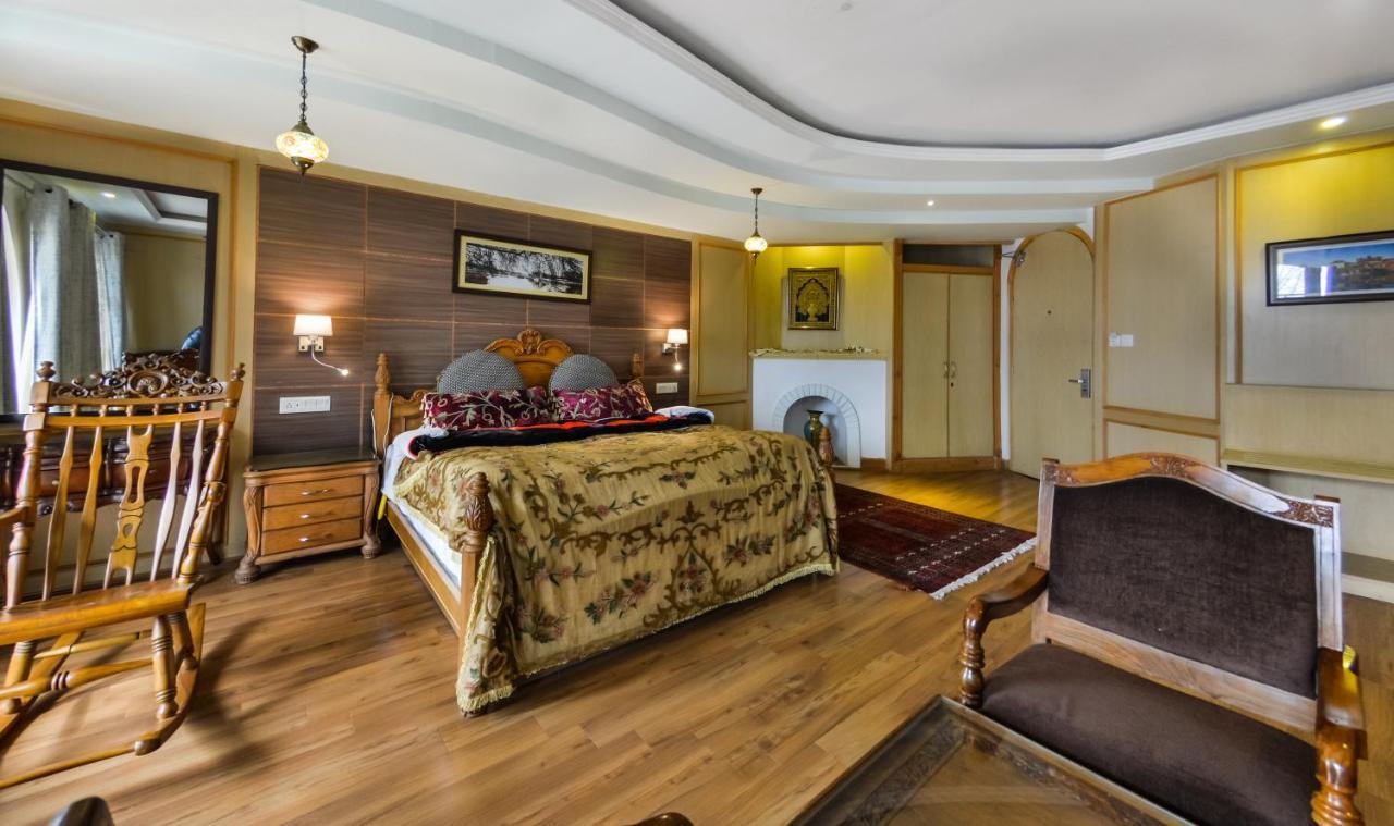 Resort Kashmir Mahal Resorts