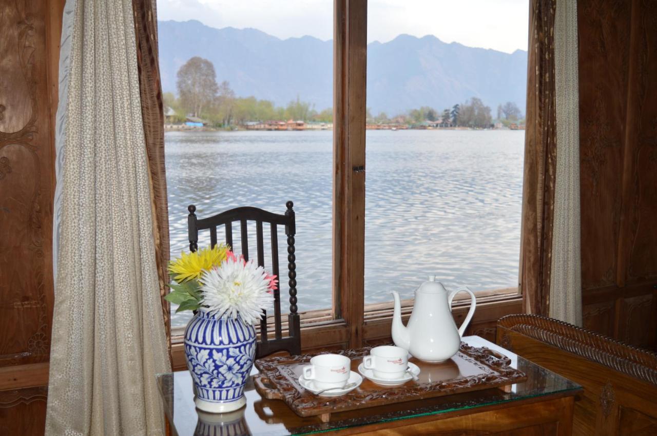 Wangnoo Heritage Houseboats 4*