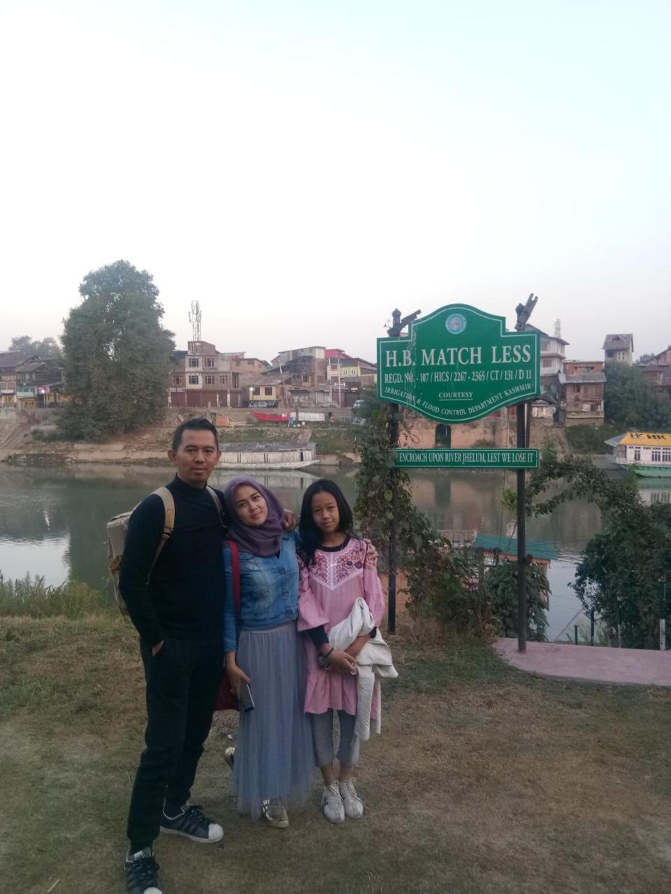 Homestay Matchless Houseboats Srinagar (Jammu and Kashmir)