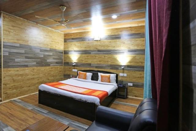 Triden Kashmir Hotel