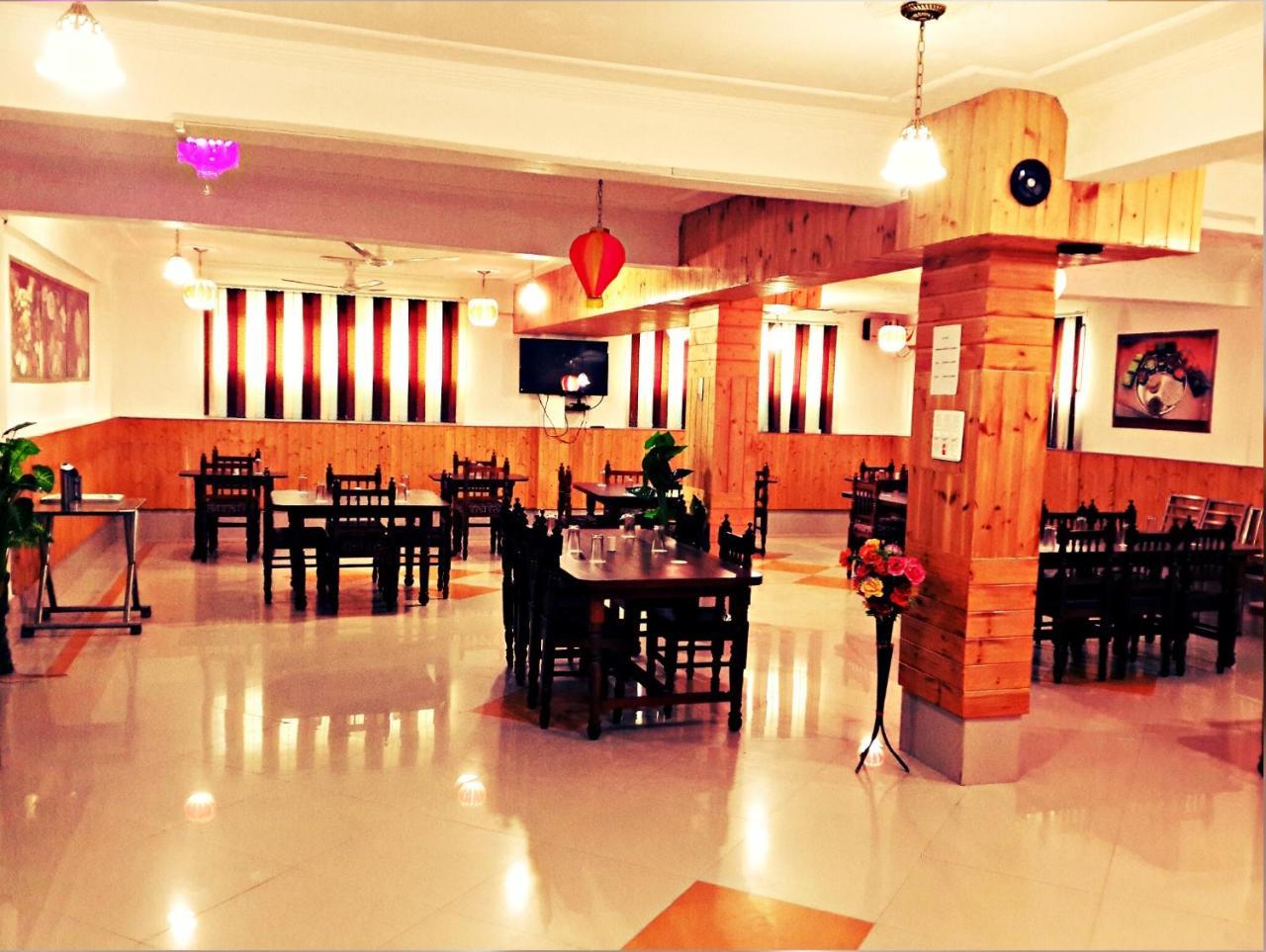 Hotel Triden Kashmir