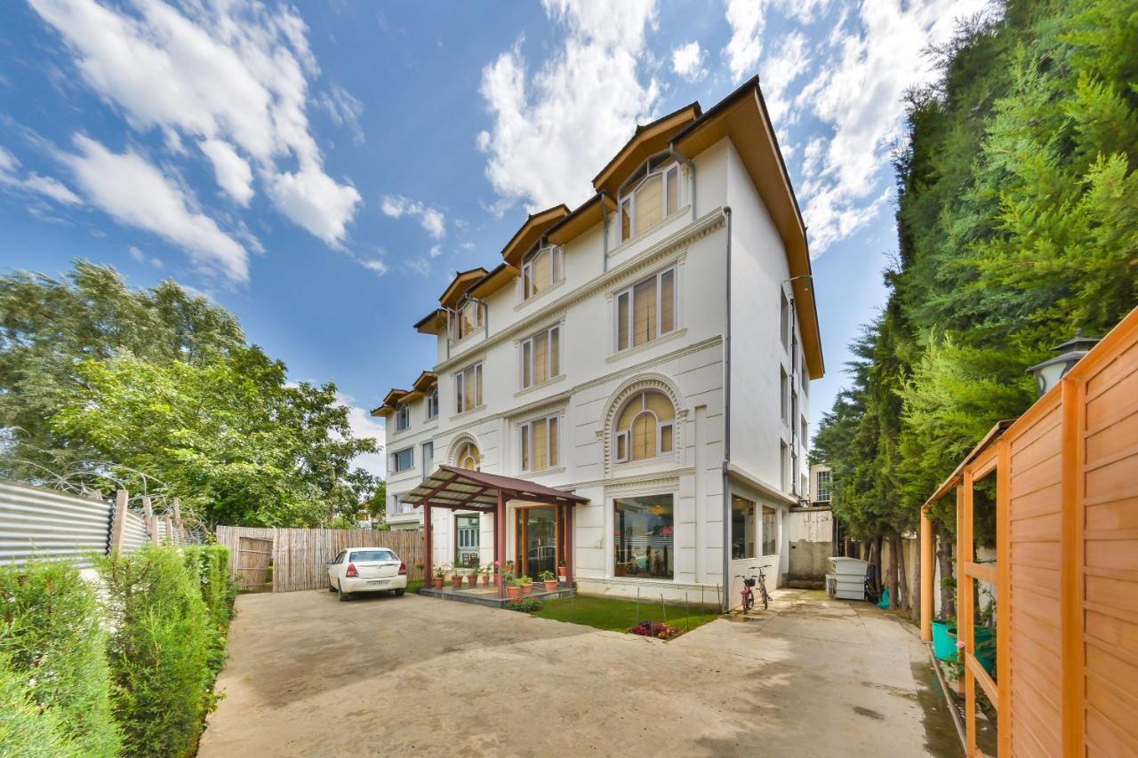 Hotel Rizk Srinagar (Jammu and Kashmir)