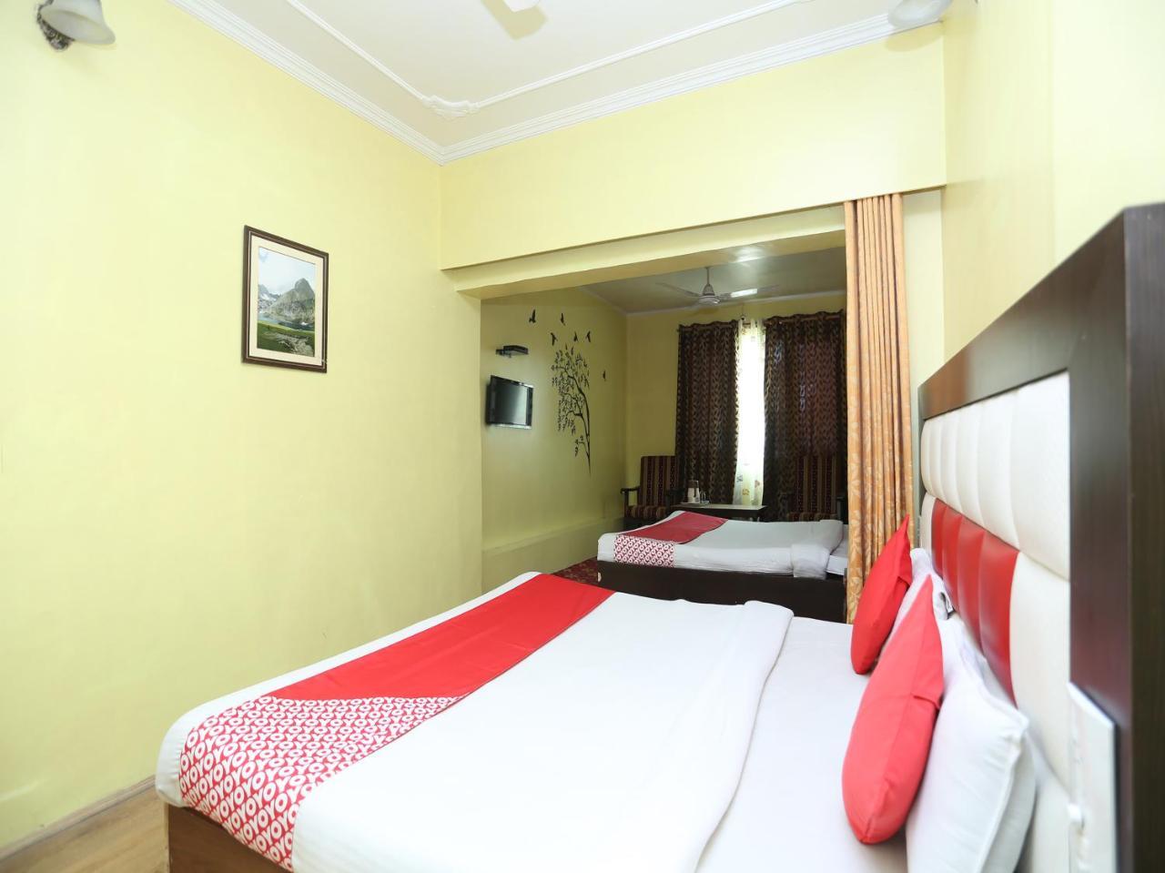 Bed & Breakfast Oyo 4529 Star Of Kashmir 3*