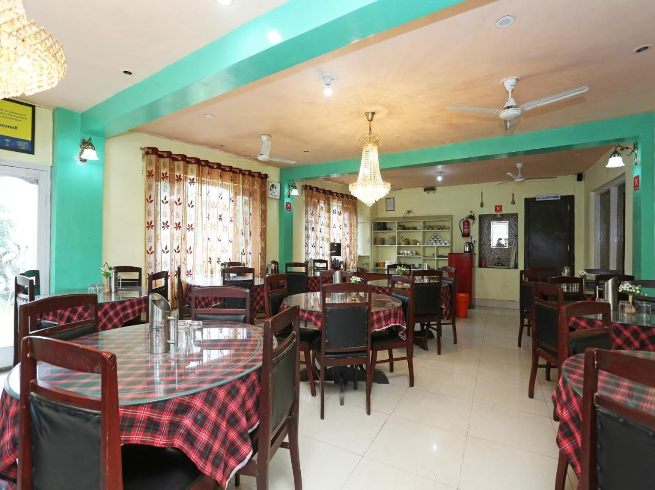 Oyo 4529 Star Of Kashmir 3* Srinagar (Jammu and Kashmir)