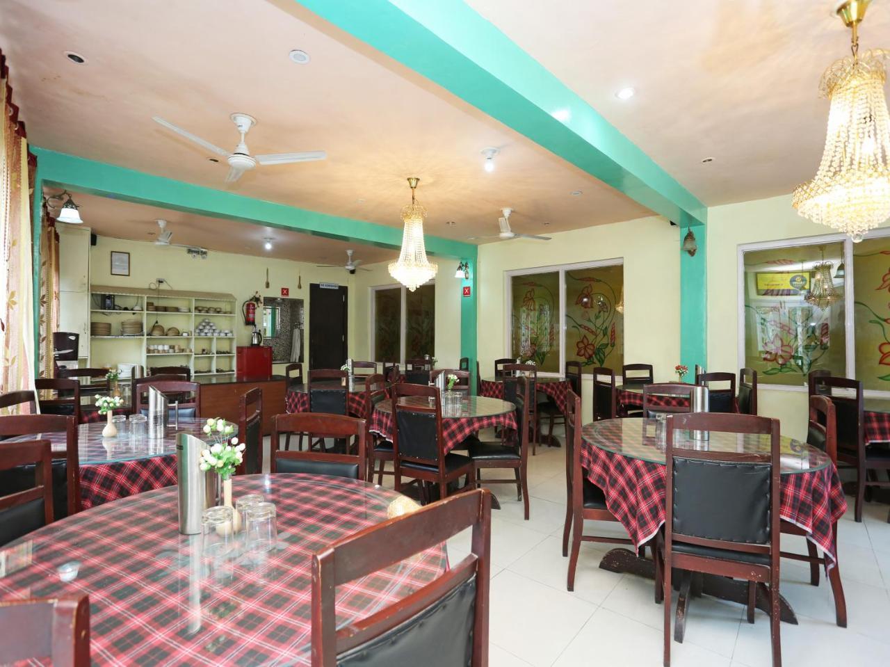 Oyo 4529 Star Of Kashmir Bed & Breakfast 3*