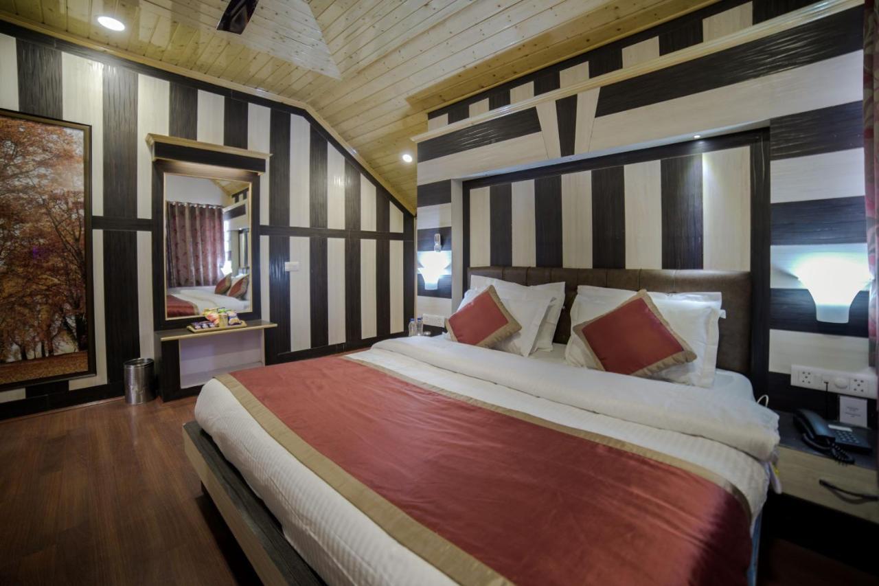 Royal Comfort Regency Srinagar (Jammu and Kashmir)