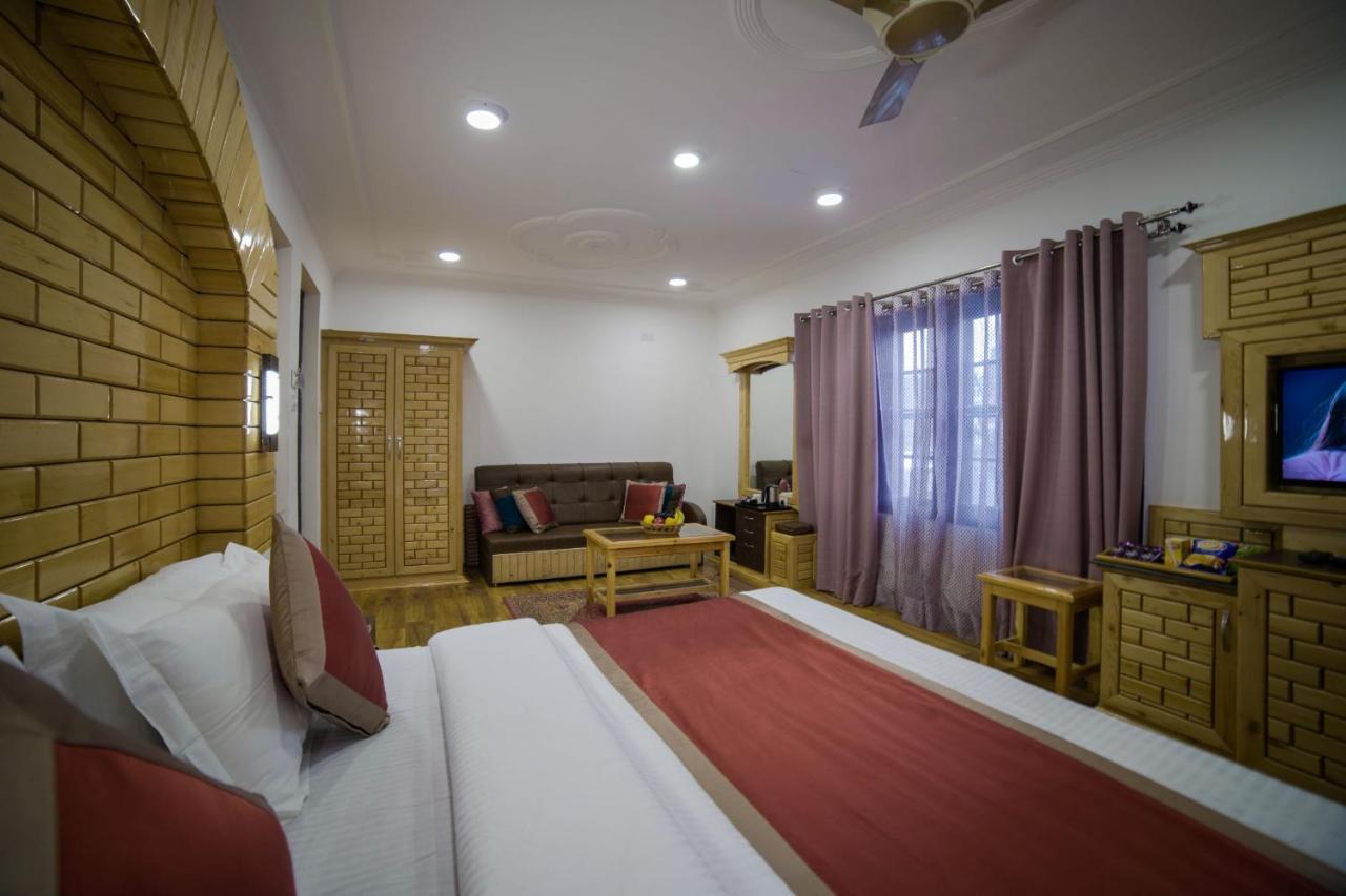 Royal Comfort Regency Hotel 3*