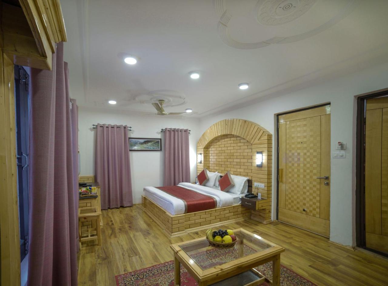 Royal Comfort Regency 3* Srinagar (Jammu and Kashmir)
