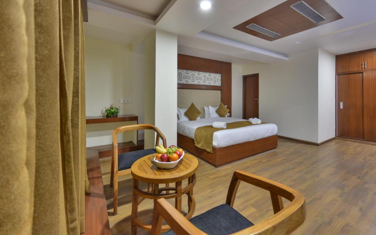 Six Seasons Hotel Srinagar (Jammu and Kashmir)