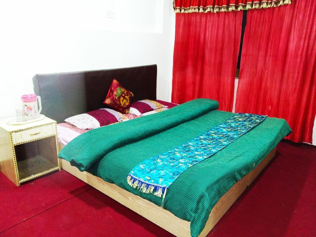 Hotel New Heaven Canal 2*