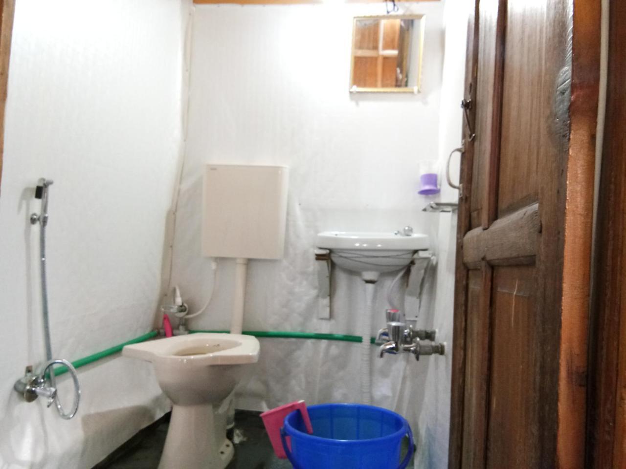 Homestay Matchless Houseboats *