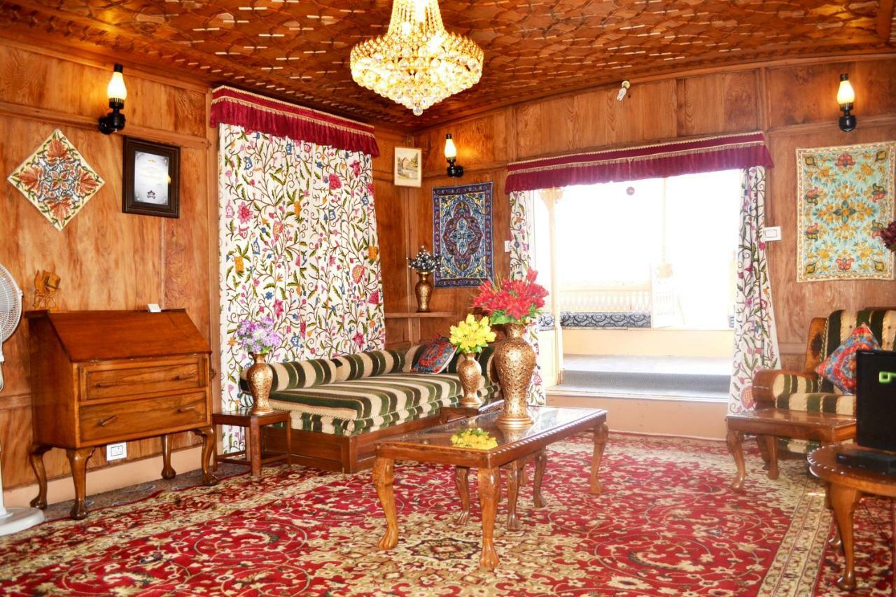 Peacock Houseboats Hotel Srinagar (Jammu and Kashmir)