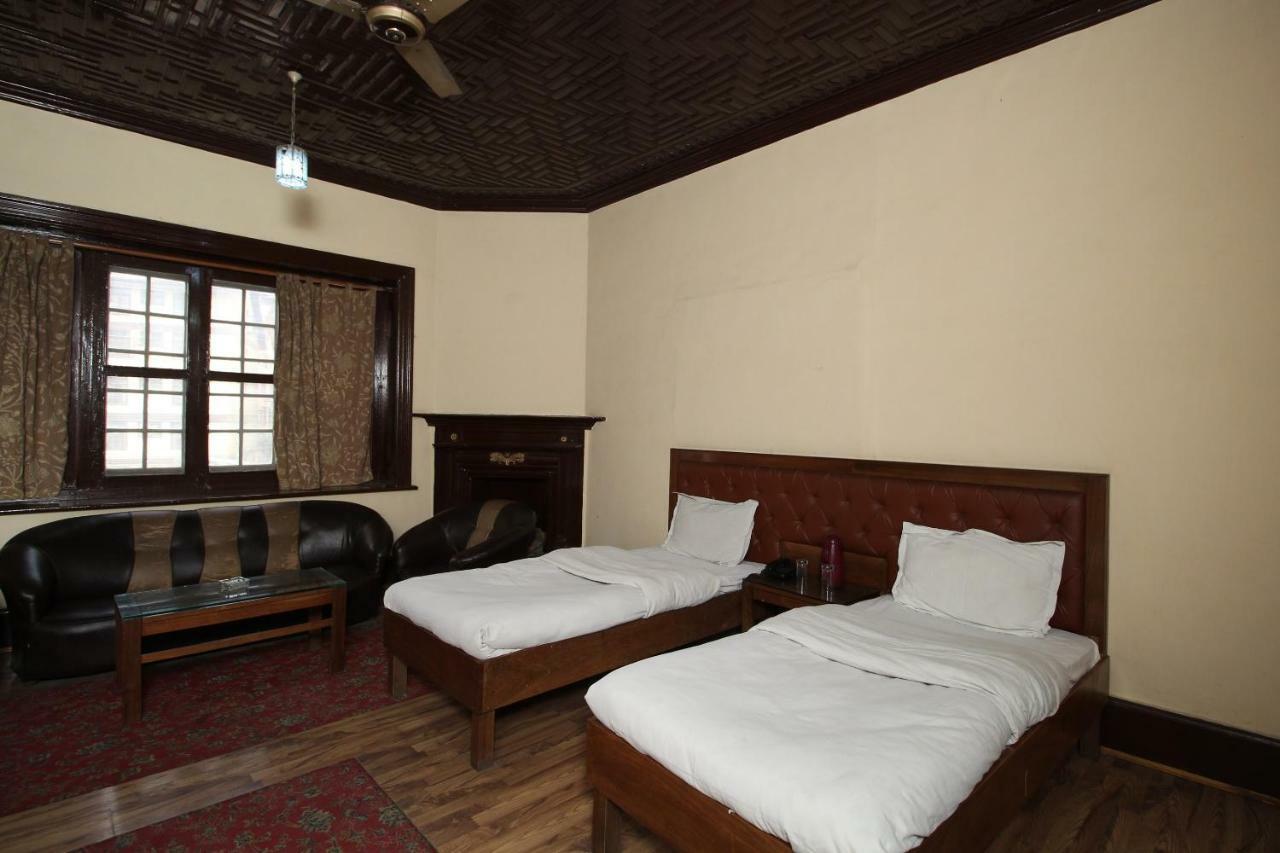 Oyo 30650 Akbar Residency Hotel