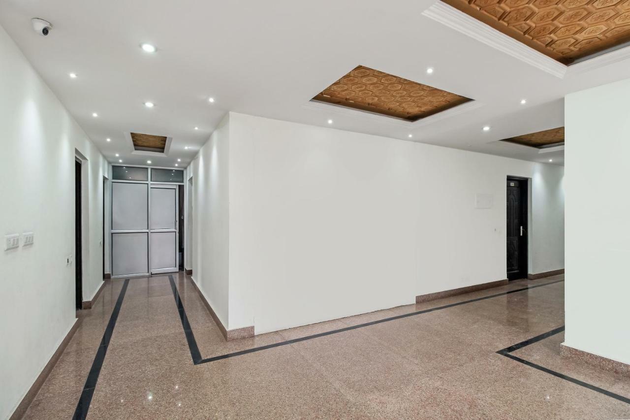 Hotel Capital O 29999 Ambition Srinagar (Jammu and Kashmir)