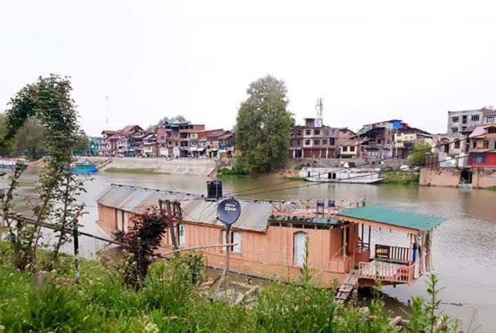 Matchless Houseboats Homestay *