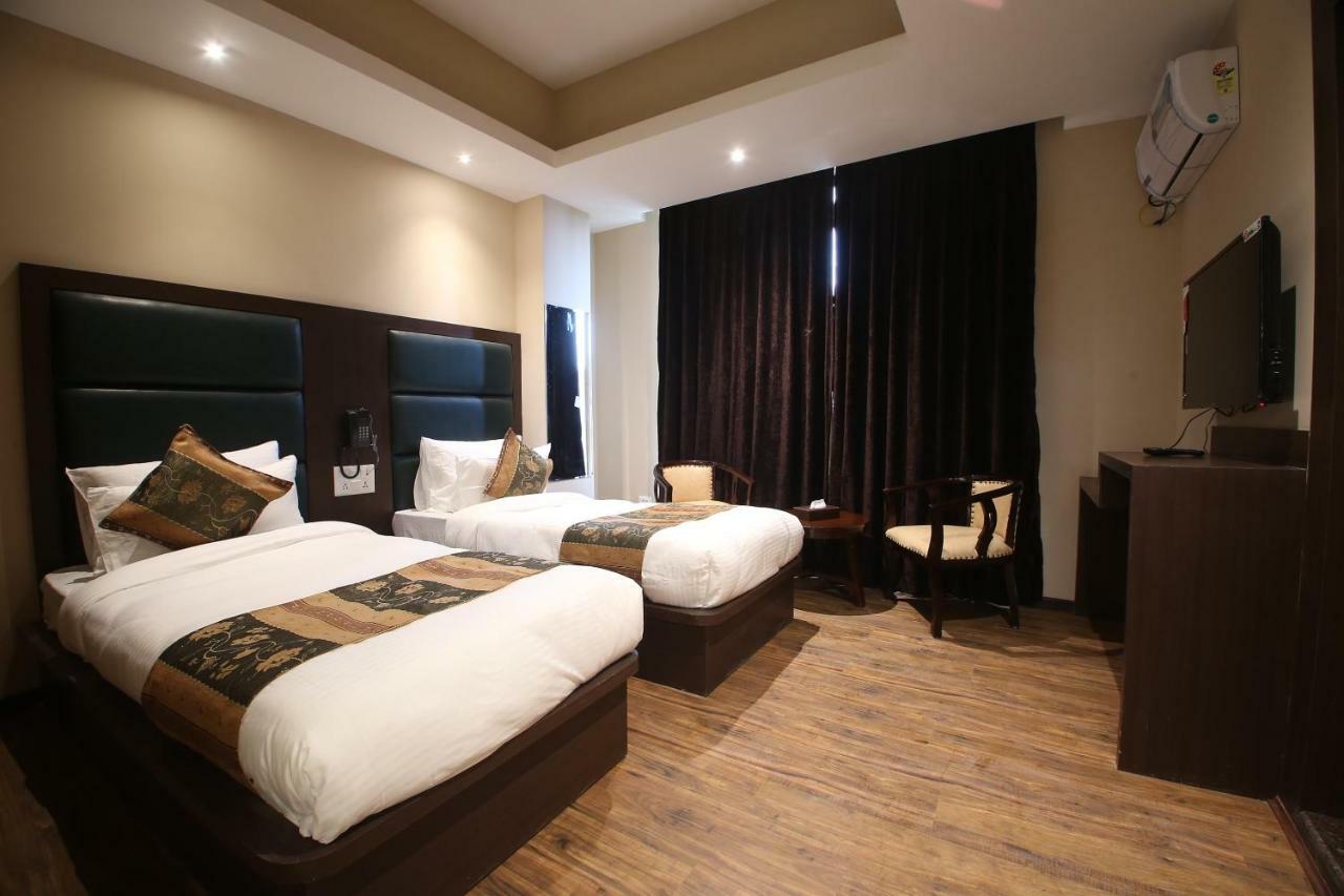 Hotel Palette - Golden Tulip Kashmir