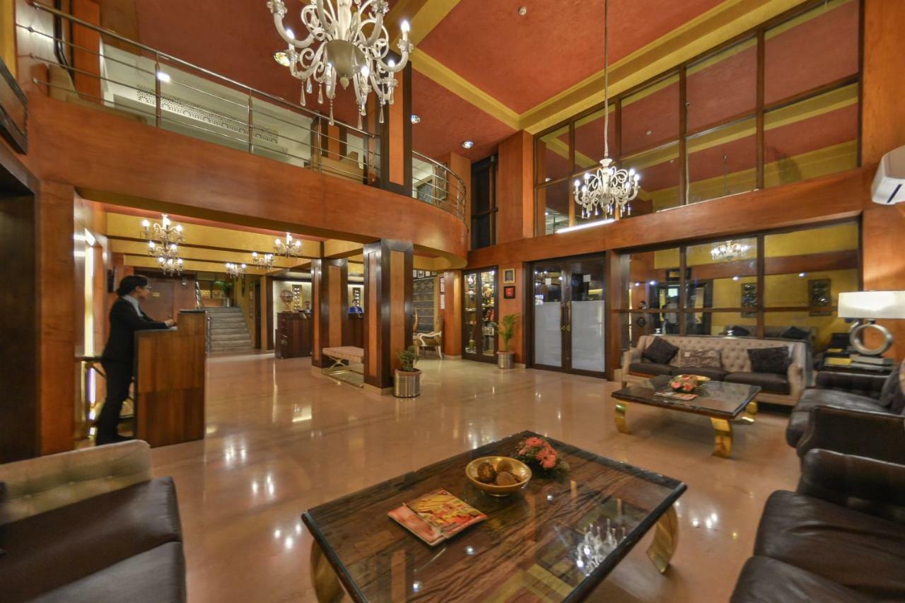 Batra And Residences Hotel