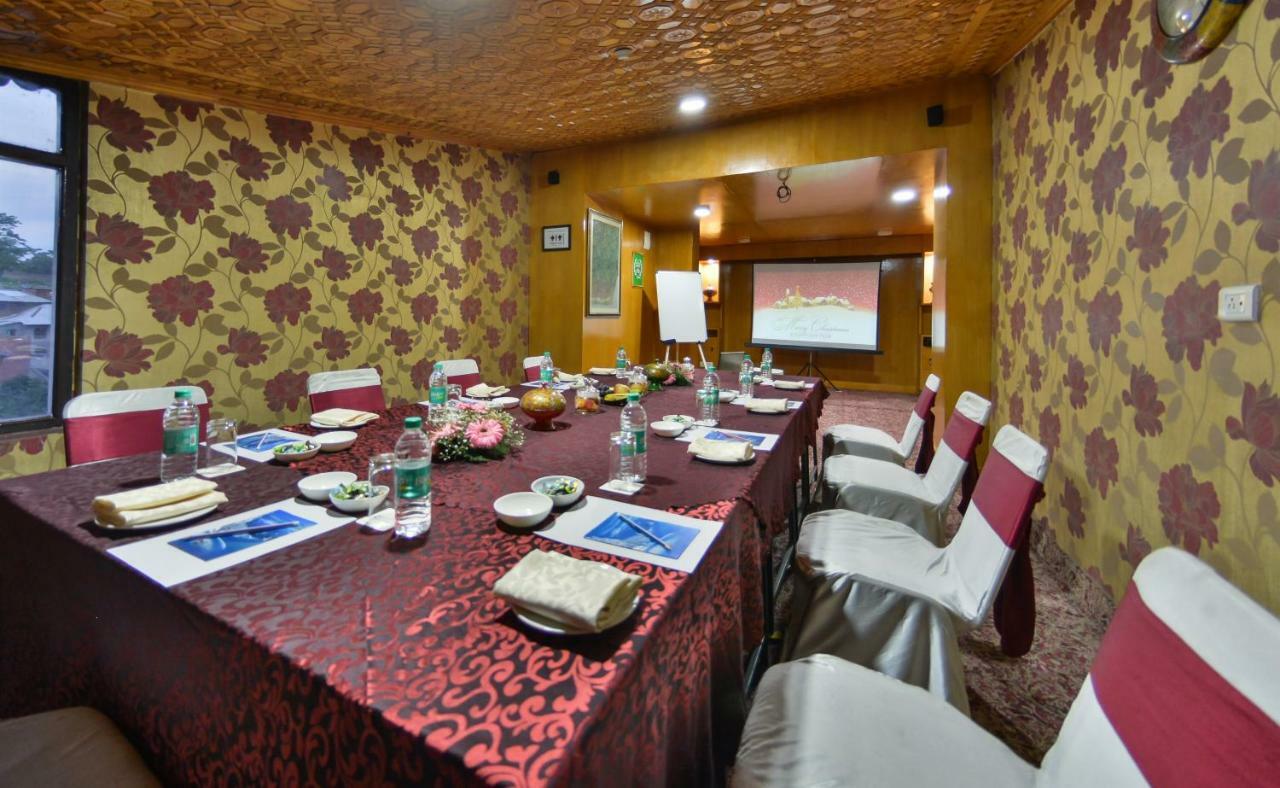 Batra And Residences Hotel