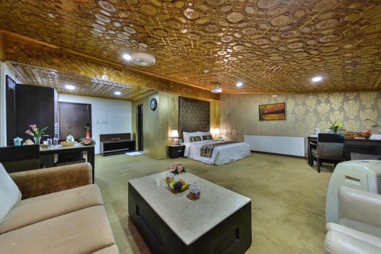 Batra And Residences 4* Srinagar (Jammu and Kashmir)