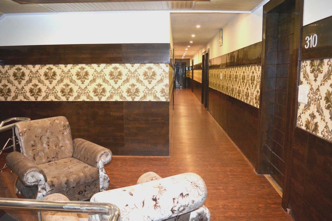 Pearl Continental Hotel 3*