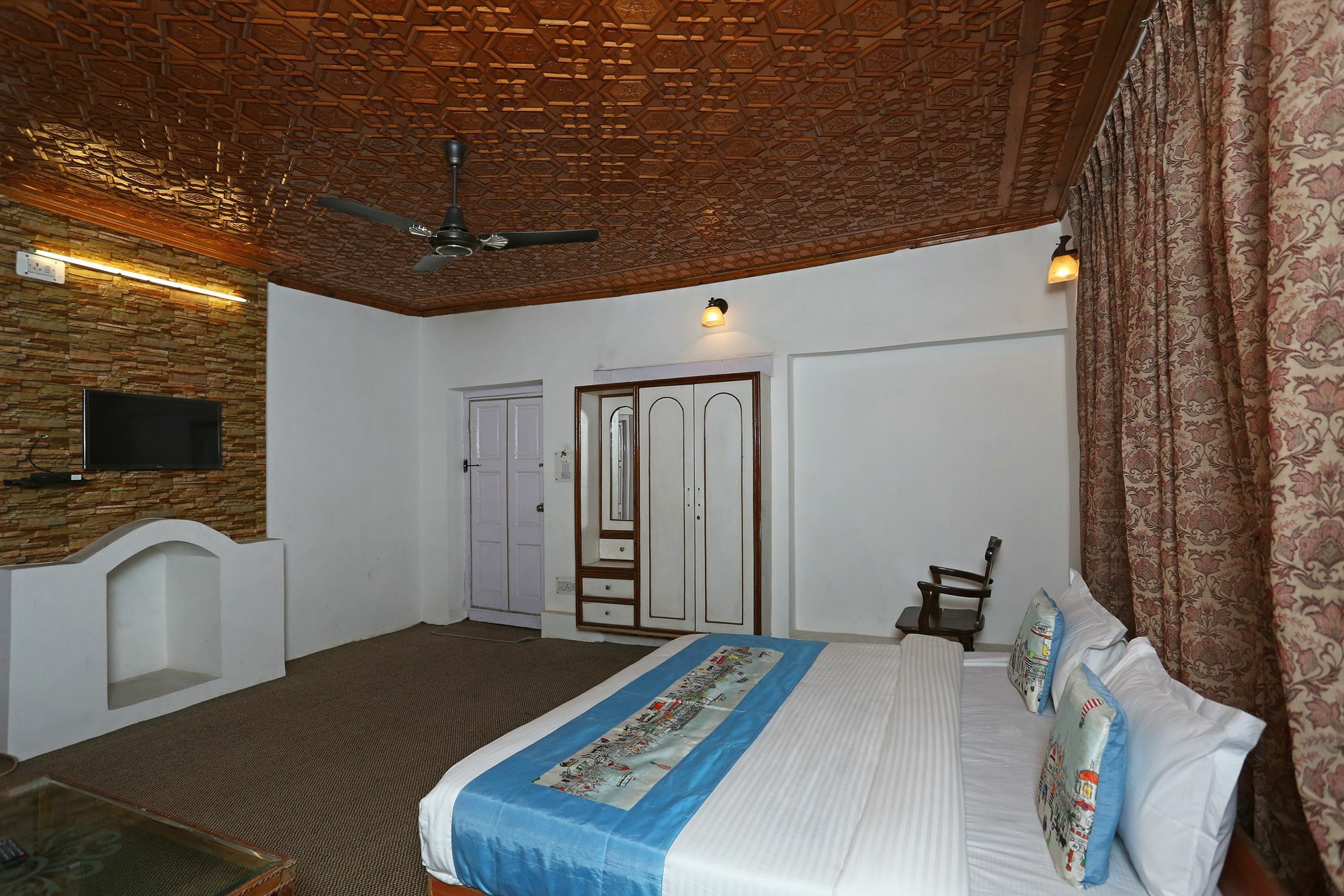 Oyo 5735 Ashai 3*