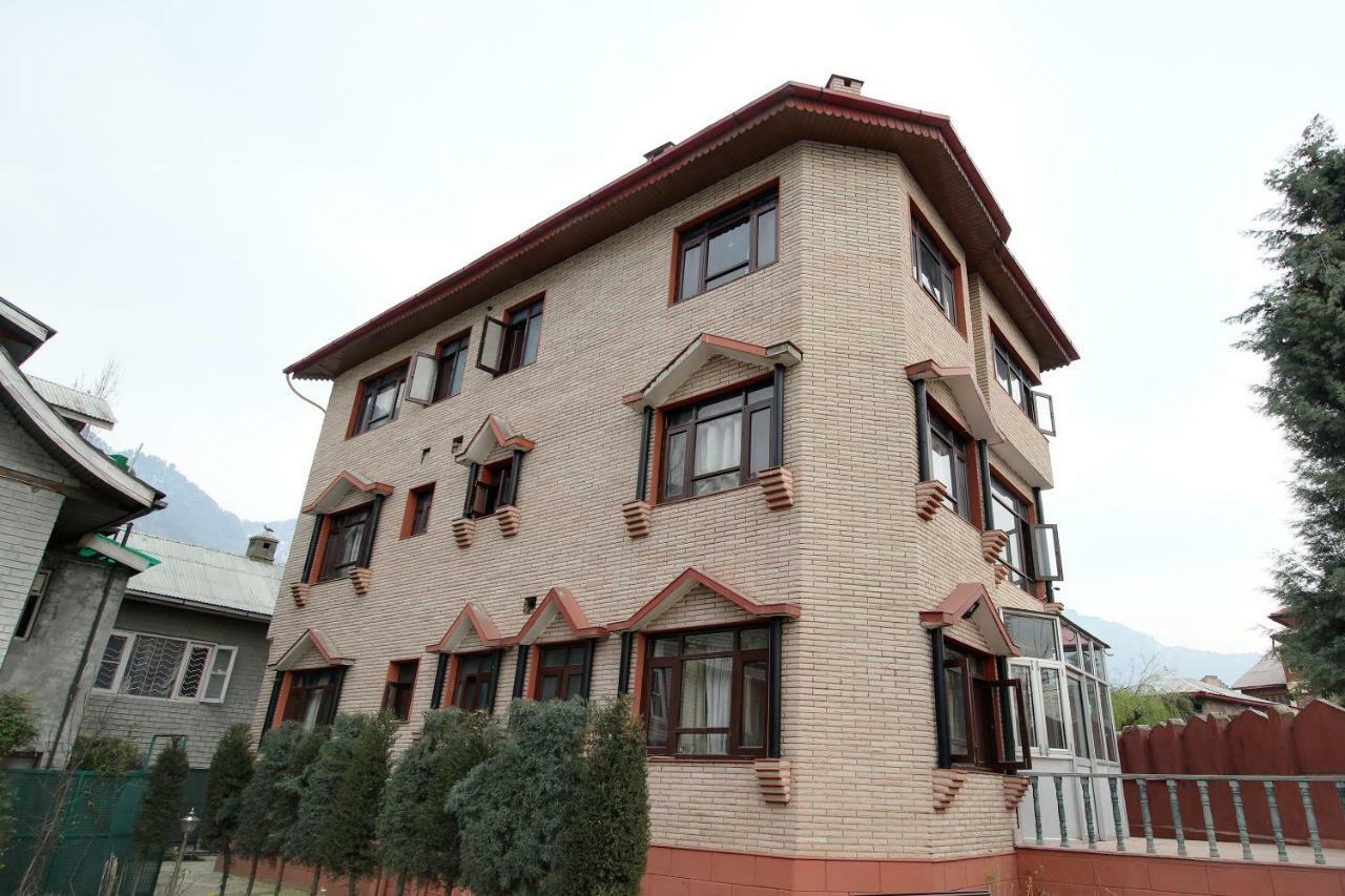 Assad Resorts 2* Srinagar (Jammu and Kashmir)