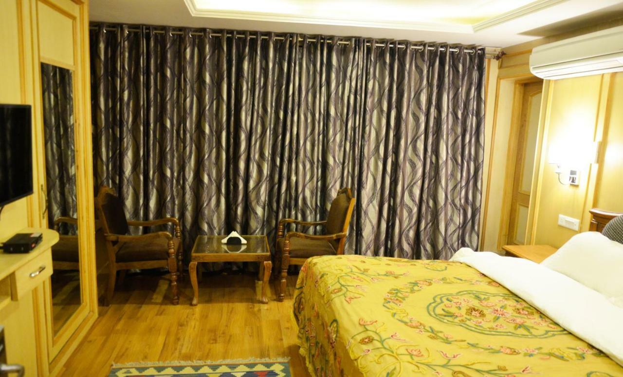 Kashmir Mahal Resorts Resort