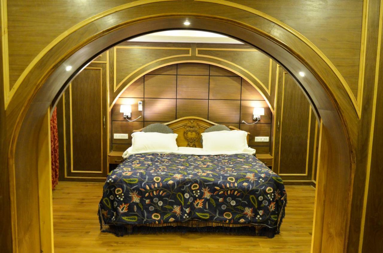 Kashmir Mahal Resorts Resort *